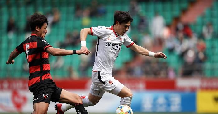 Nhận định, soi kèo Jeju United vs Pohang Steelers, 17h30 ngày 13/7: Làm khó đội đầu bảng